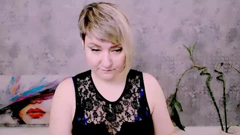 djullia online show from May 3, 6:39 am
