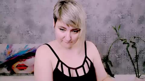djullia online show from June 18, 9:14 am