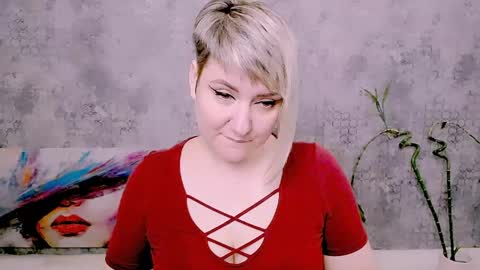 djullia online show from June 5, 6:52 am