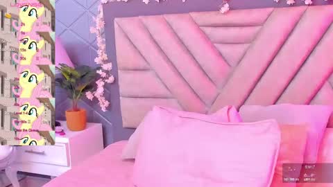DogirlyWoof online show from February 14, 9:03 am