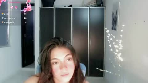 DOLCE XOXO online show from June 10, 4:49 pm