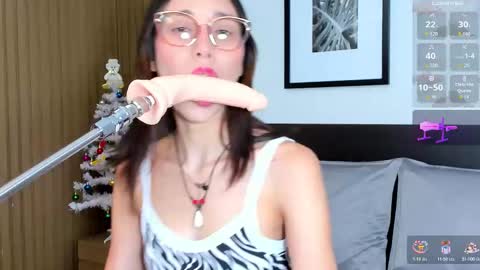 Bella  online show from December 20, 8:24 pm