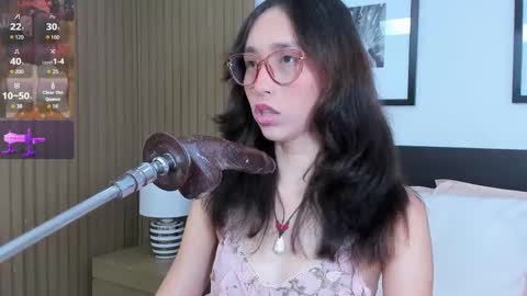 Snapshot of doll_bella_ chatting on October 1, 8:03 pm Bella online show from October 1, 8:03 pm