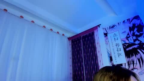 Roxana  independent model can you help me reach 100 hands up uwu online show from November 12, 11:03 pm