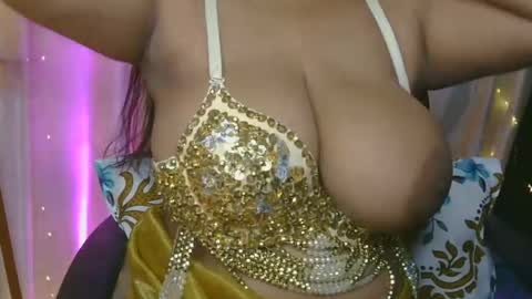 dolly_2 online show from July 7, 4:15 am