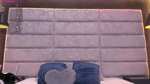 Snapshot of dolly_brownc chatting on February 17, 3:58 am dolly_brownc online show from February 17, 3:58 am