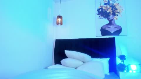 Call me Zoe  online show from June 27, 3:40 am