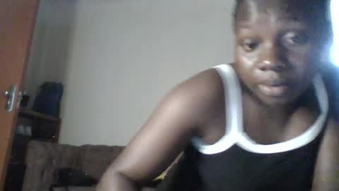 dollyvee online show from July 6, 3:03 pm