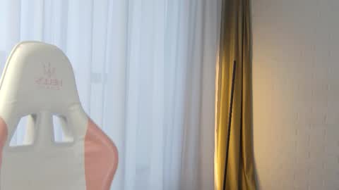 Snapshot of dollyvega chatting on September 24, 6:34 am Dolly online show from September 24, 6:34 am
