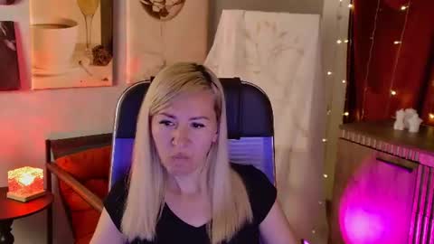Donna online show from June 29, 7:46 pm