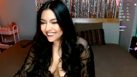 DontBeMina online show from December 23, 7:56 am