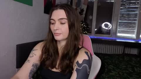 Alice online show from December 18, 9:25 am