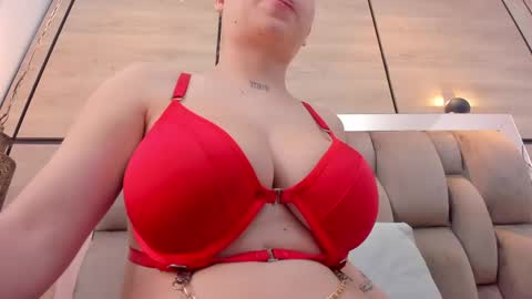  DOROTHY online show from April 27, 3:25 am