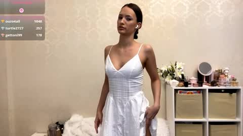 Kate online show from May 3, 9:29 pm