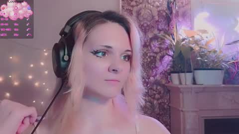 Angie online show from November 6, 11:54 pm