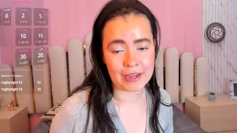 dovemullerr2 online show from May 15, 11:18 pm