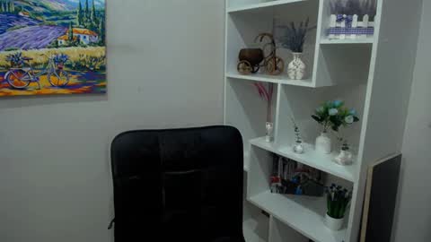 Snapshot of dream_caster_ chatting on October 24, 7:04 am dream caster online show from October 24, 7:04 am