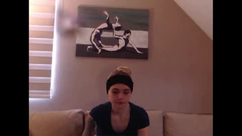 Snapshot of dreamcatcherfantasy chatting on December 23, 7:38 am A girl online show from December 23, 7:38 am