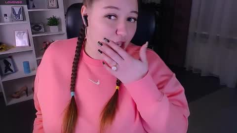 DreamFate online show from February 24, 3:42 pm