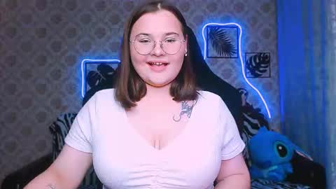 Snapshot of dreamforyoue2 chatting on October 15, 7:38 pm dreamforyoue2 online show from October 15, 7:38 pm