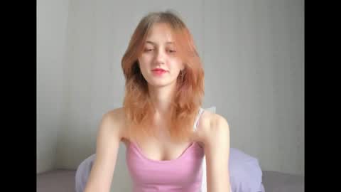dreamy_pollyyy online show from December 2, 5:48 pm