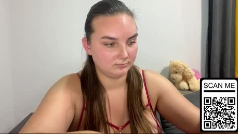 Snapshot of dreamyblushfairy chatting on September 26, 5:10 pm Mila online show from September 26, 5:10 pm