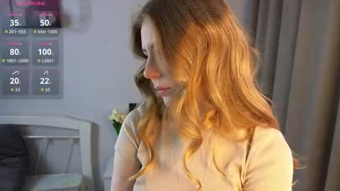 My name is  Luna  online show from March 8, 3:21 am