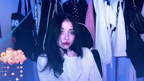 Tara  online show from October 22, 2:00 pm