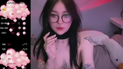 Tara  online show from February 19, 10:20 pm