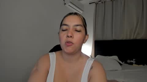 dulce brithany online show from February 25, 12:31 am