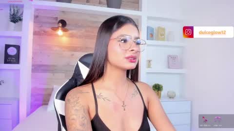 D U L C E online show from May 2, 2:48 am