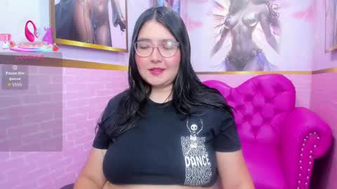 Dulce  online show from November 6, 11:49 am