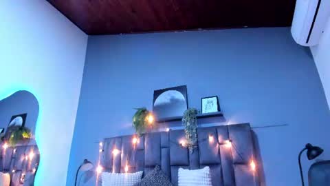 DULCE AURORA online show from July 29, 2:44 am