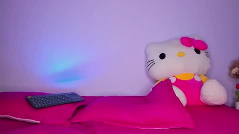 D U L C E  online show from March 12, 10:18 am