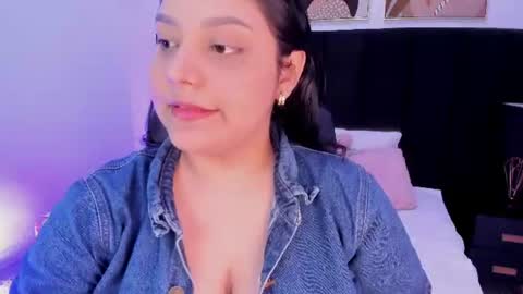 Dulce online show from July 3, 7:09 pm