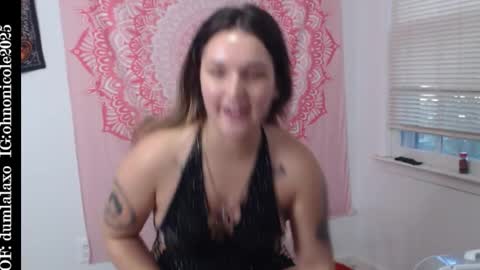 Snapshot of dumlala chatting on October 17, 5:05 pm the only advantage you have over me is that u can kiss my ass and i cant  online show from October 17, 5:05 pm