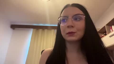 Nora online show from June 20, 3:26 pm