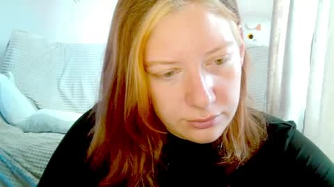 Lily online show from April 26, 7:39 am