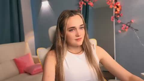Elizabeth online show from June 14, 2:06 pm