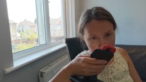Nadia Ferreira  online show from July 11, 11:43 am