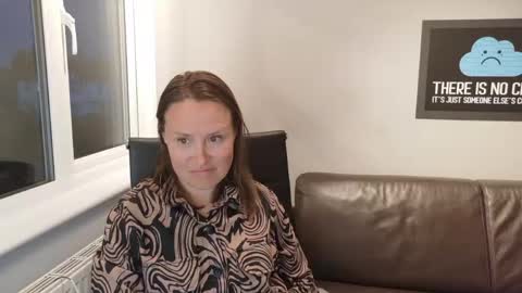 Nadia Ferreira  online show from April 30, 8:03 pm