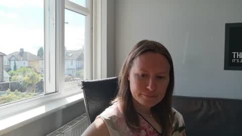 Nadia Ferreira  online show from June 29, 8:32 am