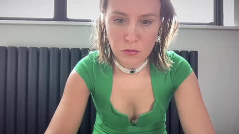 Snapshot of eatmypie69 chatting on October 18, 10:07 am Nadia Ferreira online show from October 18, 10:07 am