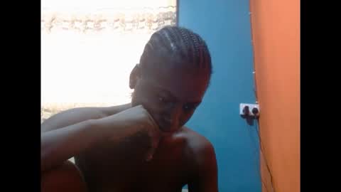 eatuupx online show from September 30, 10:21 am