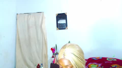 chayna smith online show from February 25, 1:41 am