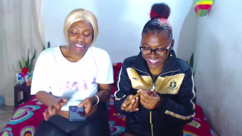 chayna smith online show from March 6, 11:47 am