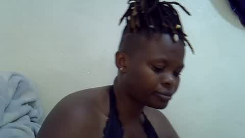 ebony_cuttey30 online show from July 12, 1:01 pm