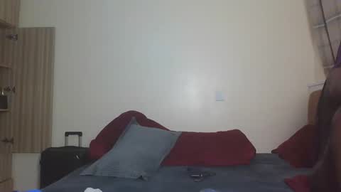 ebonydreamgirl_ online show from October 17, 7:39 pm