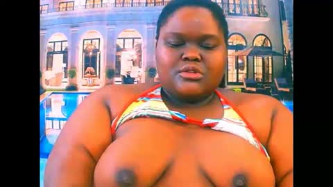 ebonyhotbuns4u2luv online show from June 11, 5:37 am