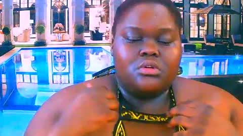 ebonyhotbuns4u2luv online show from July 23, 5:26 am